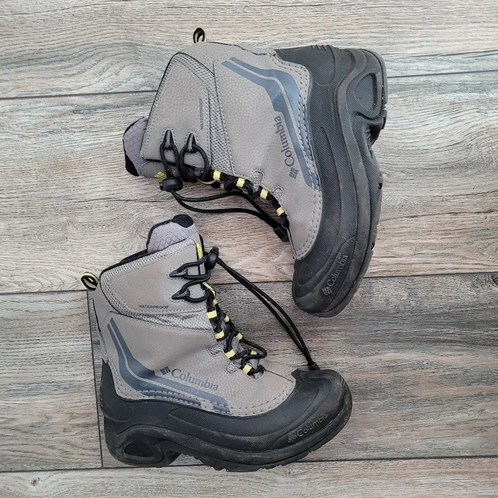 Columbia Bugaboot Gray Youth Boots